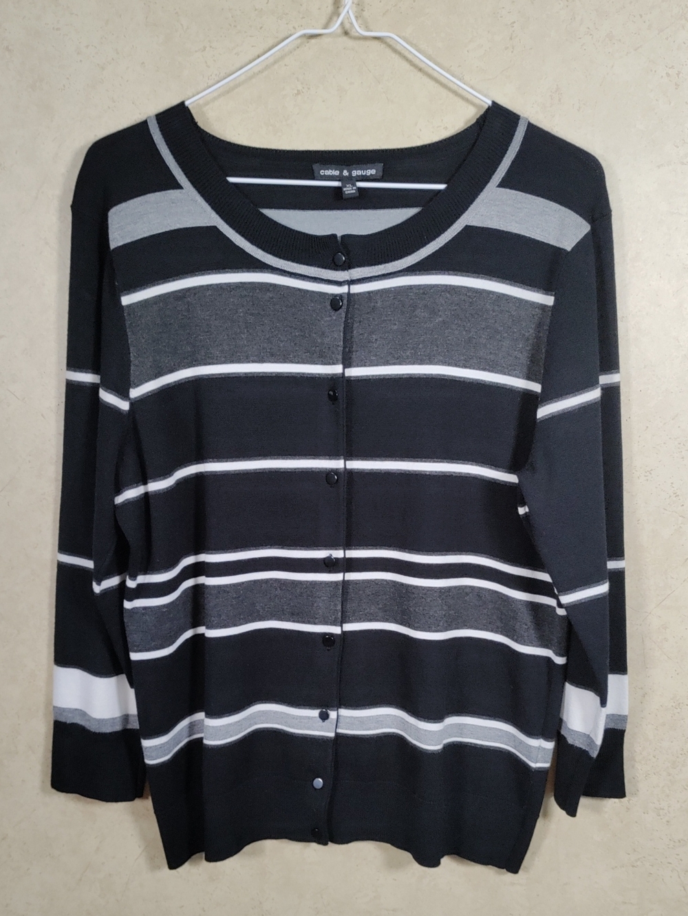 H140 Cable & Gauge Women's Black and Gray Striped Button Cardigan XL